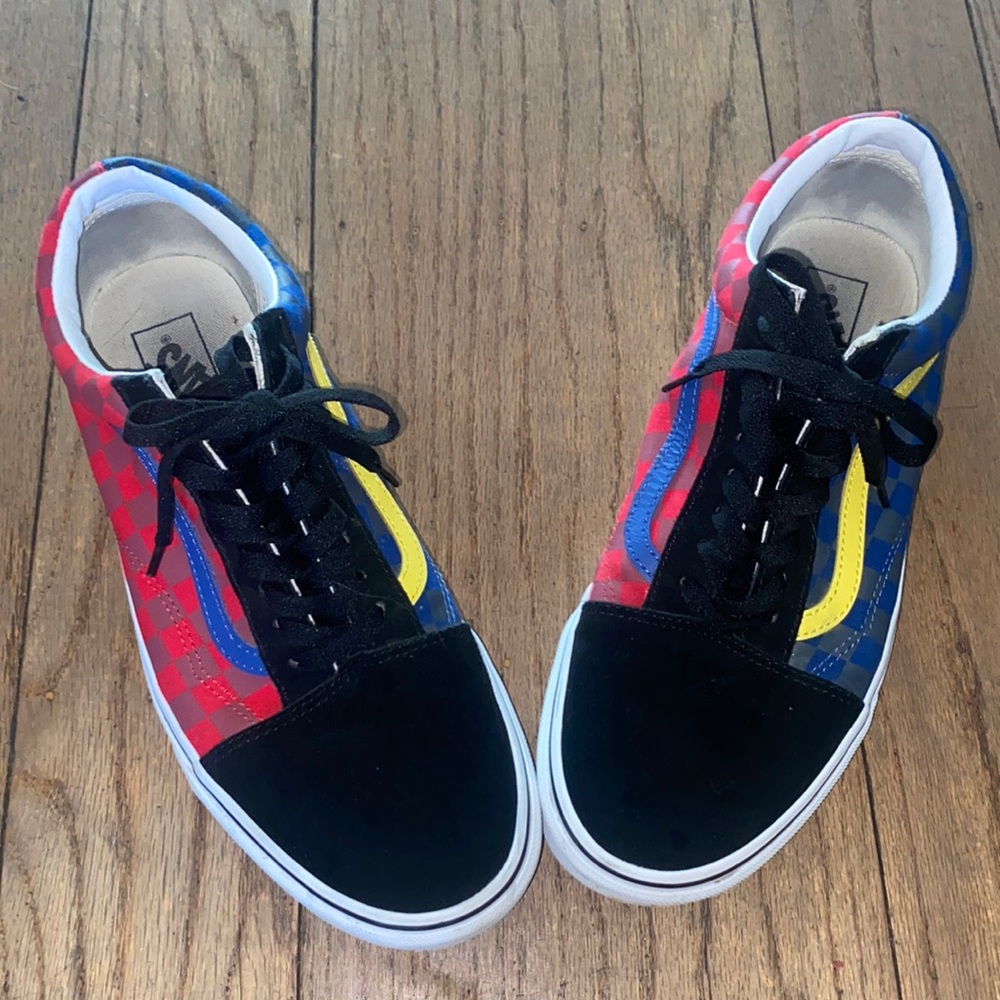 Vans shoes size 11